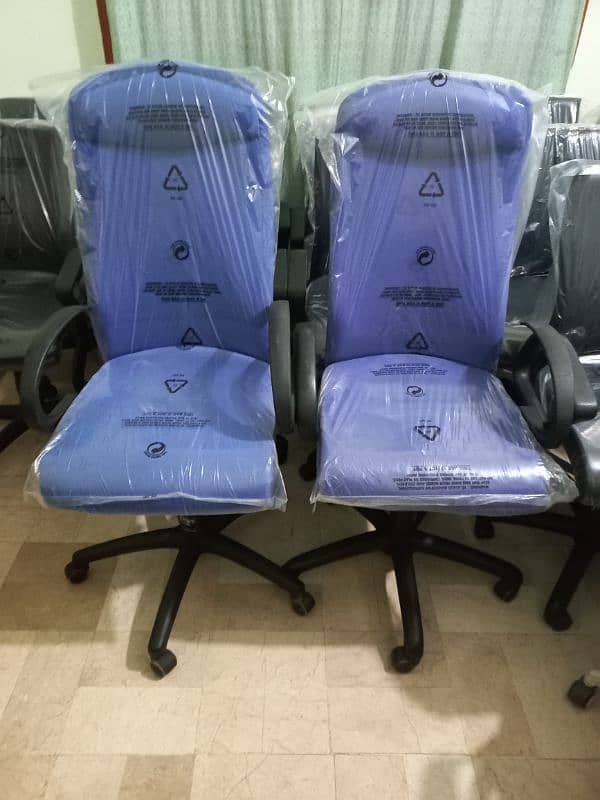 Slightly Use Master Chairs Available 6