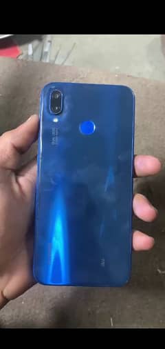 huawai p20 lite blue coulr shine condition 10 by 10 4/128gb