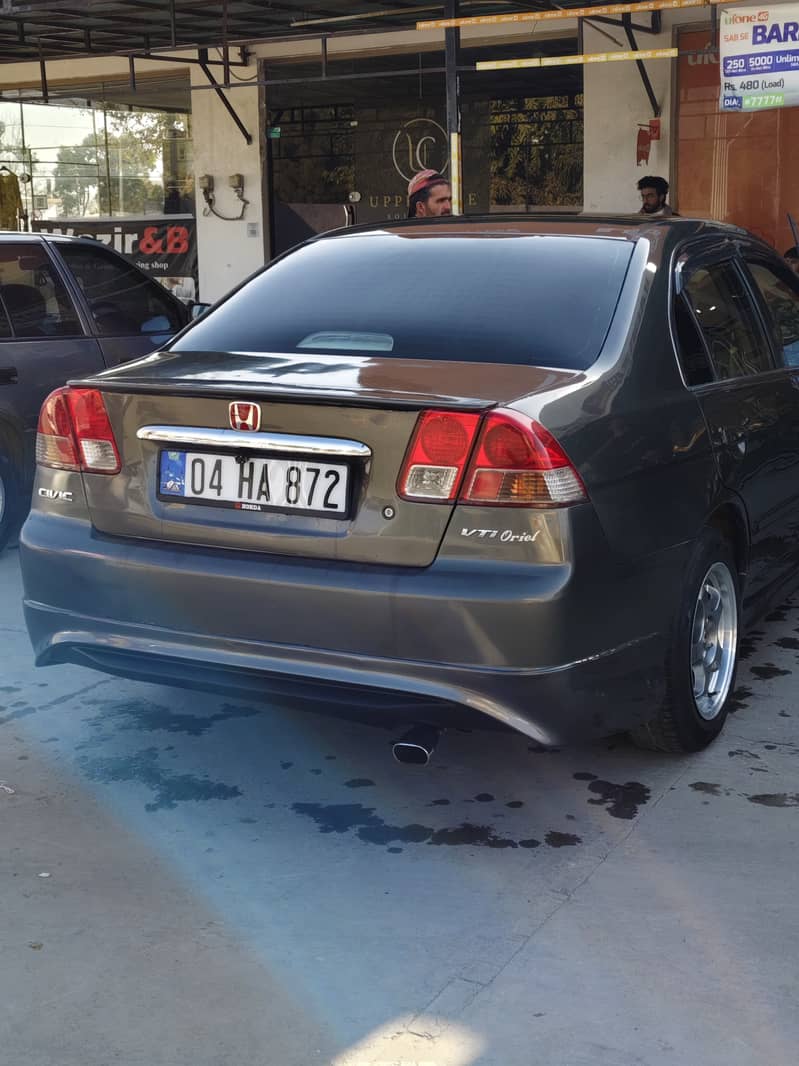 Honda Civic Oriel 2004 7