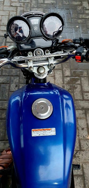 yamaha 125z 8