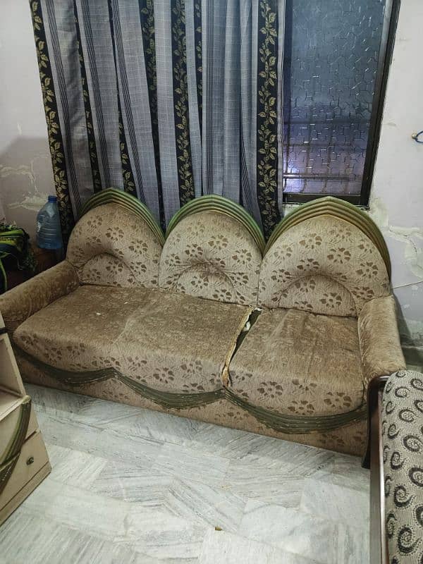 5 Sofa Set Available For Sell (Condition low) 1