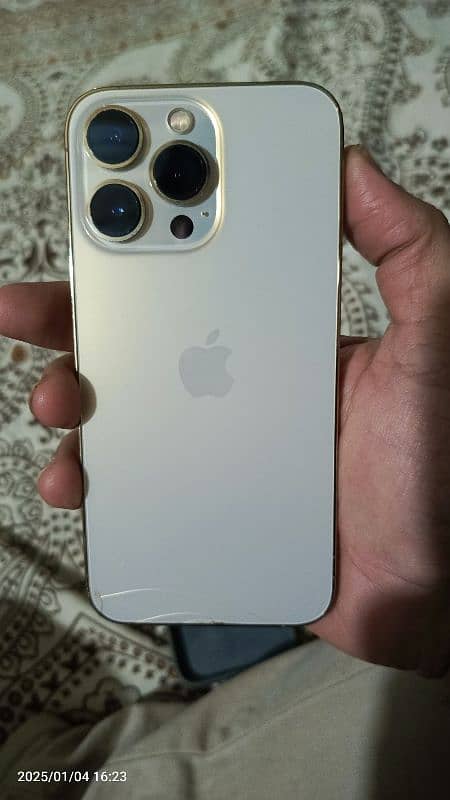 iphone 13 pro 128 G. B 4