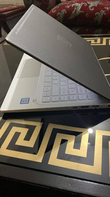 HP Pavilion 14-ce2500sa Core i3 8th Gen, 8GB,128GB SSD,14 1