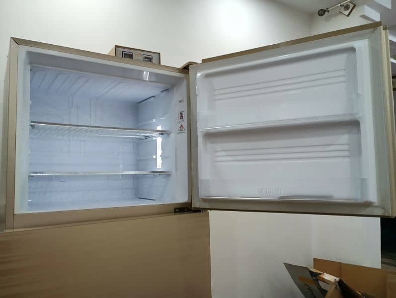 Kenwood Refrigerator  Golden Persona Plus Series 6