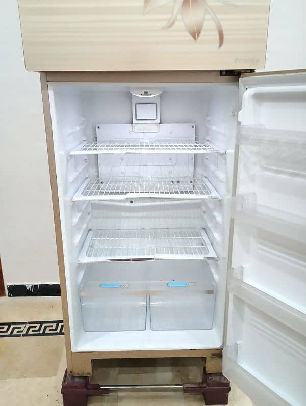 Kenwood Refrigerator  Golden Persona Plus Series 9