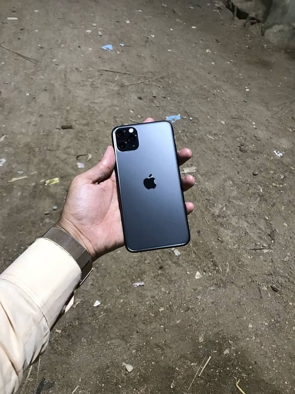 IPHONE 11PROMAX (256GB) PTA APROVED 1