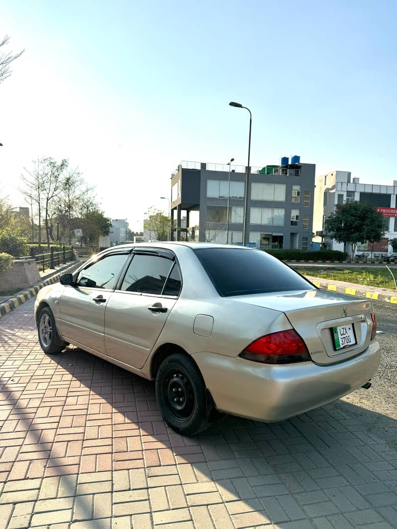 Mitsubishi Lancer 2005 GLX 1.3 0