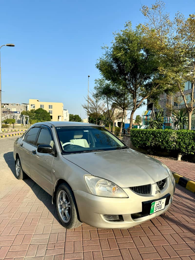 Mitsubishi Lancer 2005 GLX 1.3 3