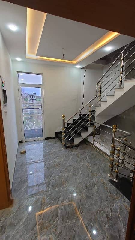 Prime Location 5 Marla House In Sufiyan Garden For sale At Good Location 6