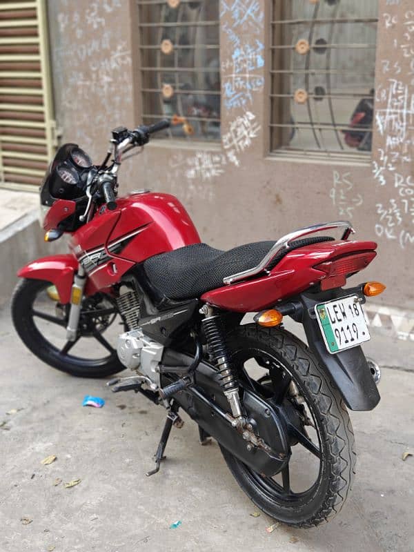 Urgent Sale YAMAHA YBR 125cc 4