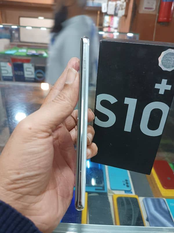 Samsung S10 plus (Official Dual Sim) 4