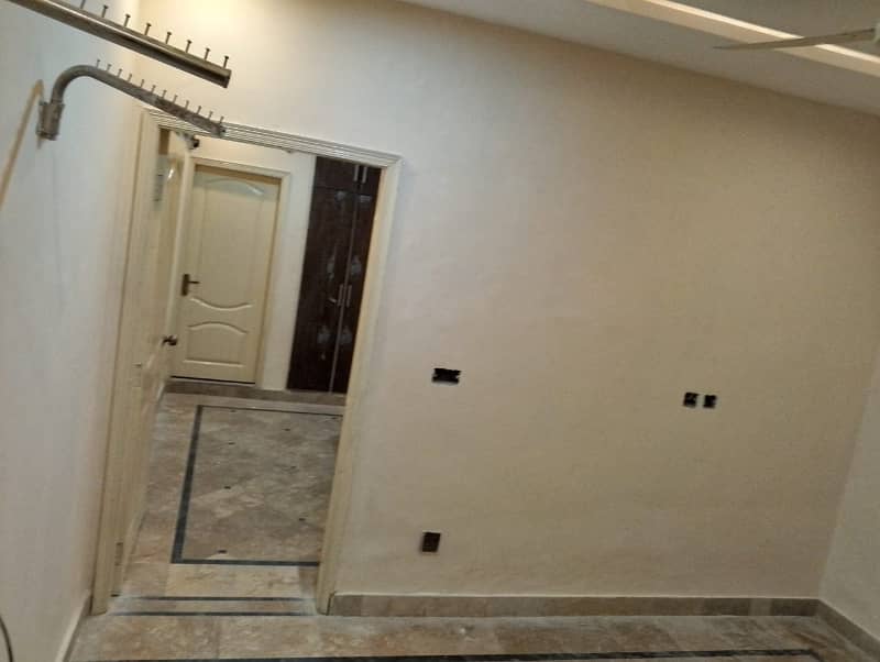 Prime Location 375 Sq Ft Second Floor for Sale in G1 Market, Johar Town Lahore 4