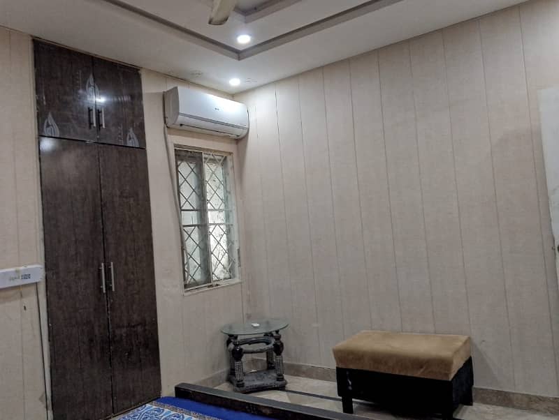 380 Sq. Ft. Flat For Rent In G1 Market, Johar Town PKR 25,000 3