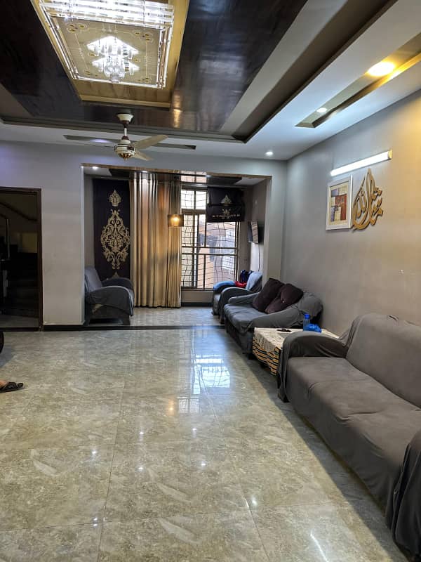 24 Marla Corner House For Sale 9 Beds, Double Unit PKR 9 Crore 75 Lacs 3