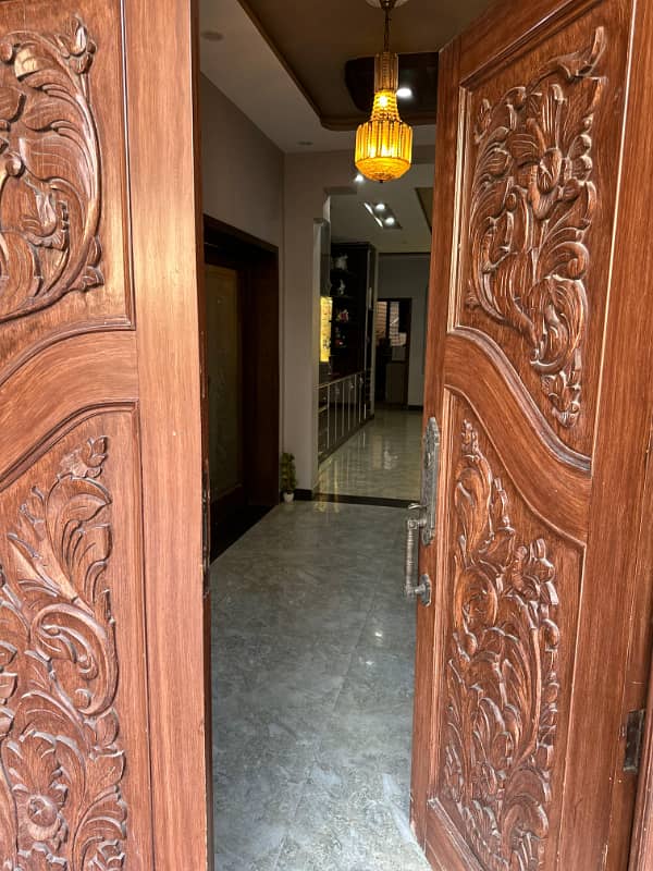 24 Marla Corner House For Sale 9 Beds, Double Unit PKR 9 Crore 75 Lacs 13