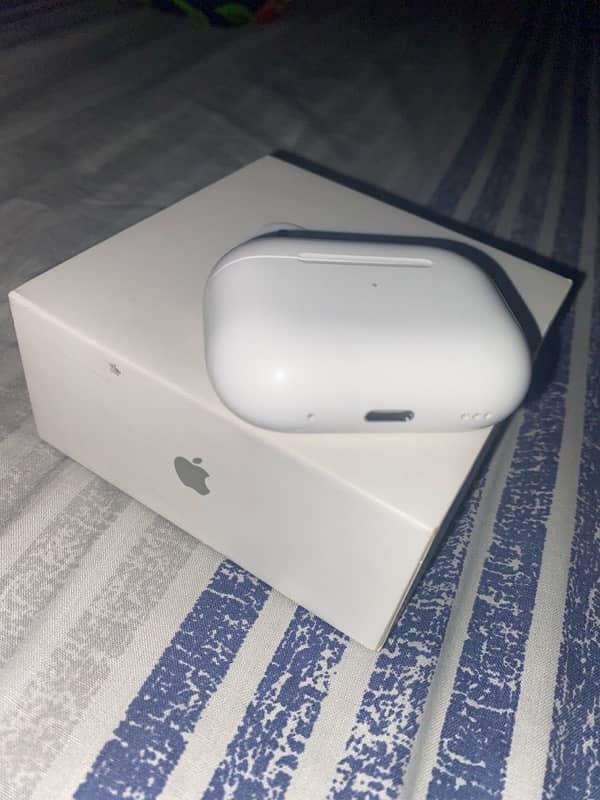 Apple Airpods Pro 2nd generation 0