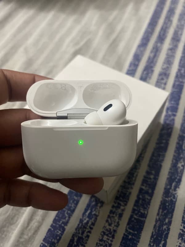 Apple Airpods Pro 2nd generation 1