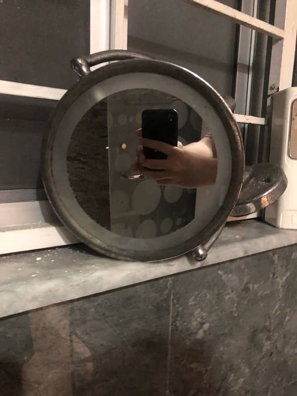 Makeup mirror for ladies 1