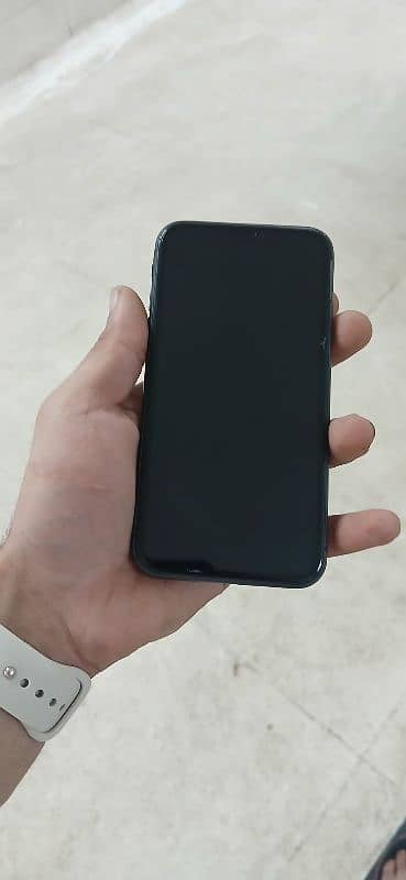 I am selling iphone 11jv 10 by 10 1