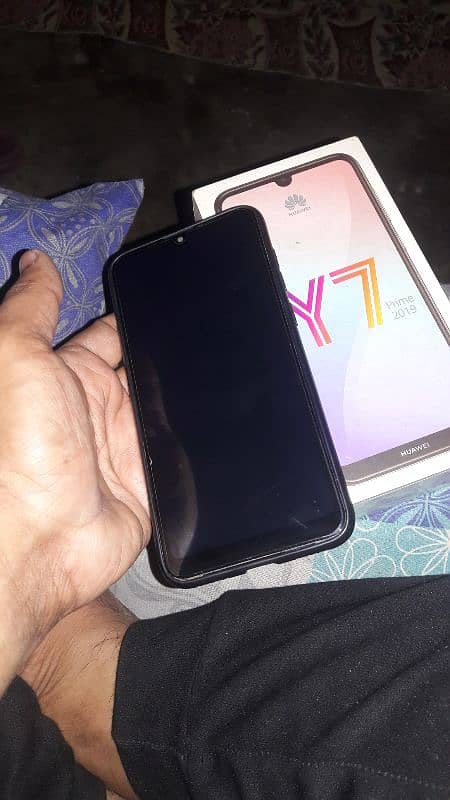 huwai y7 prime 2019 with box just glass change karwaia ha 5