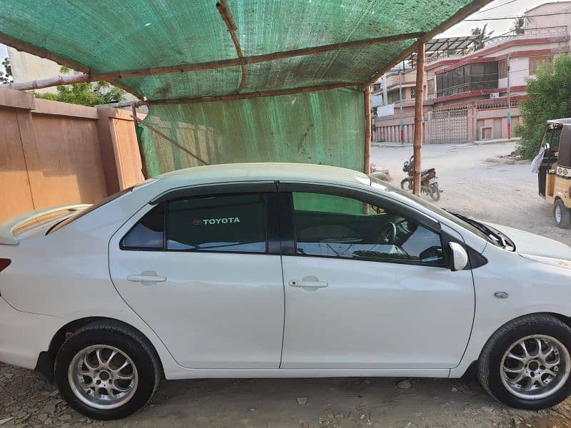 Toyota Belta 2010 6