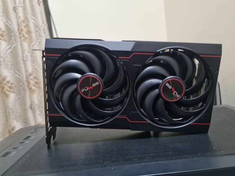 Rx 6600 8gb (better than RTX 3050) with Ryzen 5 2600 gaming pc 2