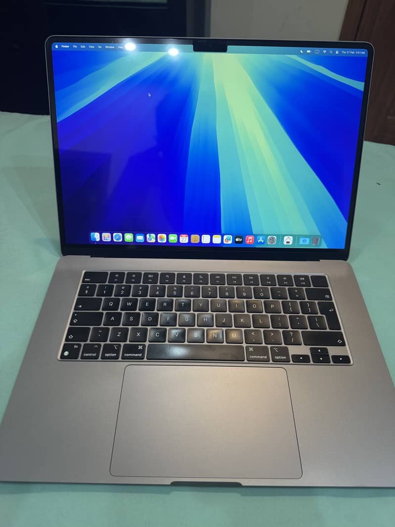 Macbook Air m2 15 inch 8 gb Ram and 256 gb storage 2023 4