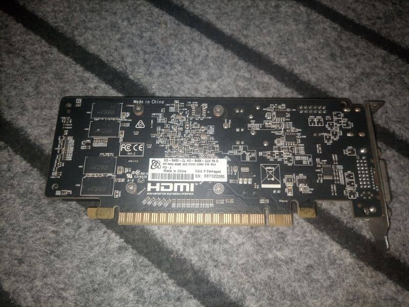 2GB GRAPHIC CARD 1