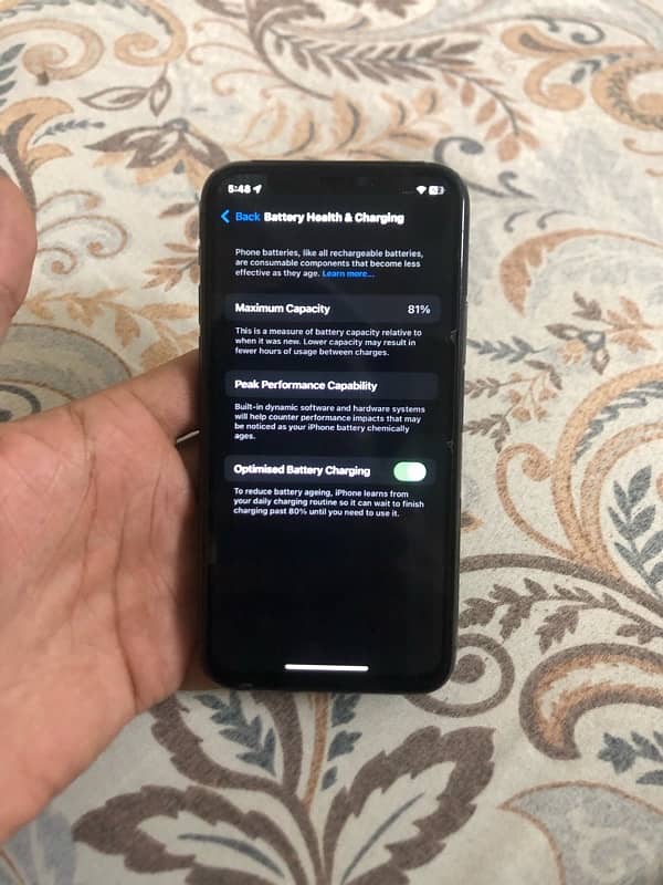 iphone 11 pro 64gb 10/10 condition 1