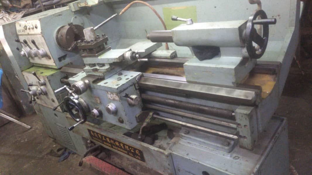 Lathe Machine 8 ft Imported. 0