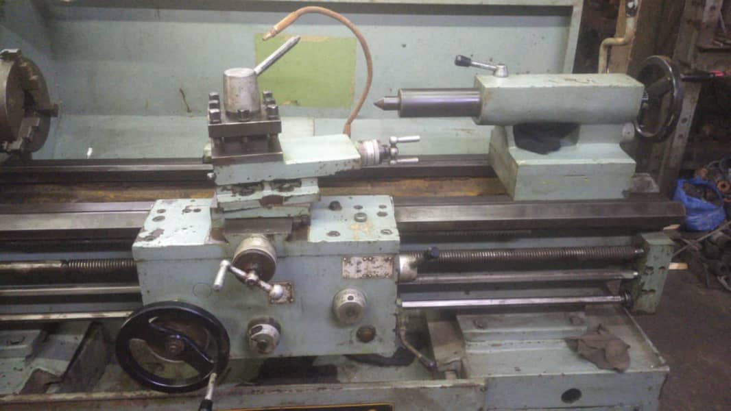 Lathe Machine 8 ft Imported. 2