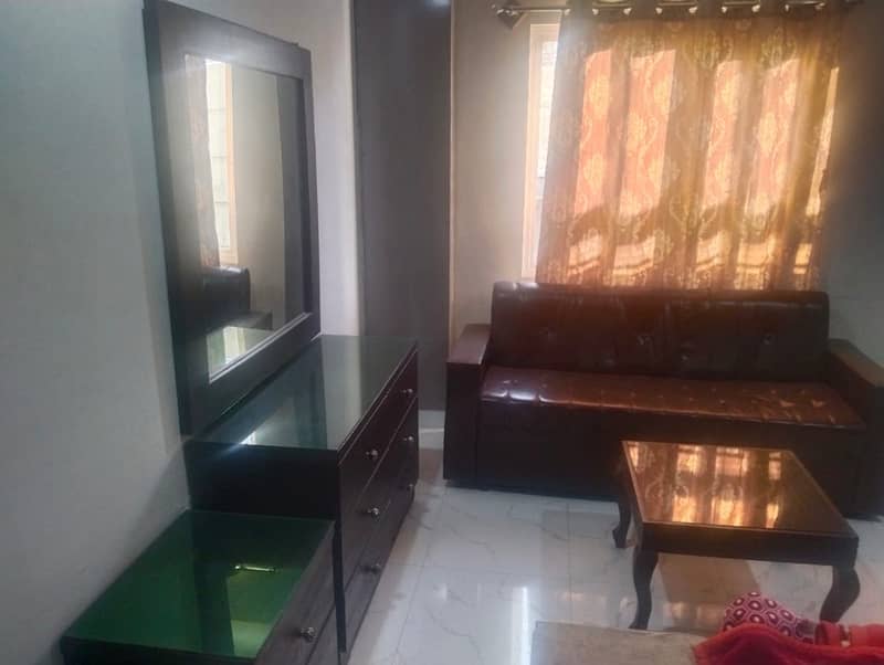 2 Bed Furnished Flat For Rent In Pwd Main Road 6