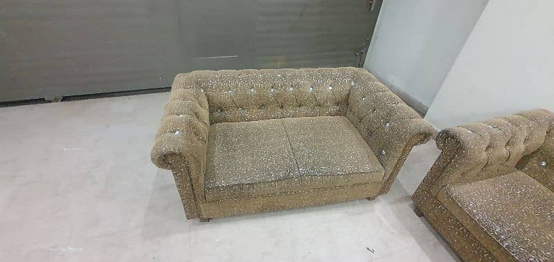 12 Seater Sofa For Sale on reasonable price 4