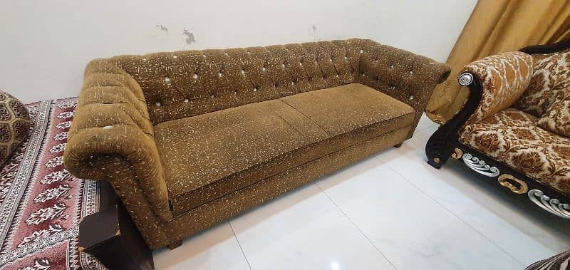 12 Seater Sofa For Sale on reasonable price 9