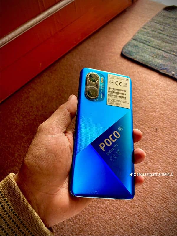 POCO F3 5G. 870 snapdragon 1