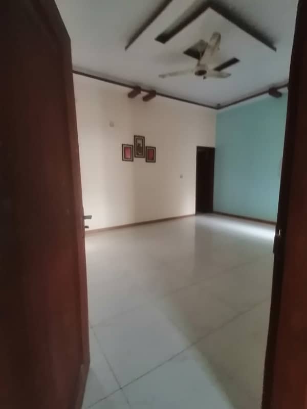 240 Sq Yards Portion For RENT in Sector T Gulshan-e-Maymar 6