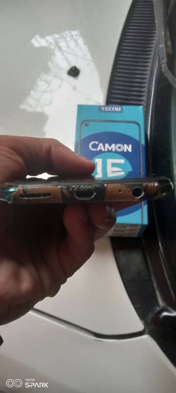 Tecno Camon 15 (4/64) 1