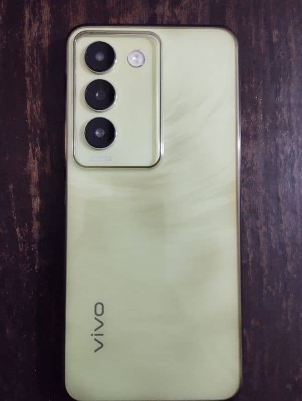 vivo y100 8/256 GB 6 month used price fix hay 0