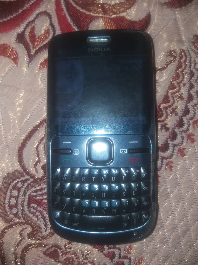 Nokia c3 mobile phone 0