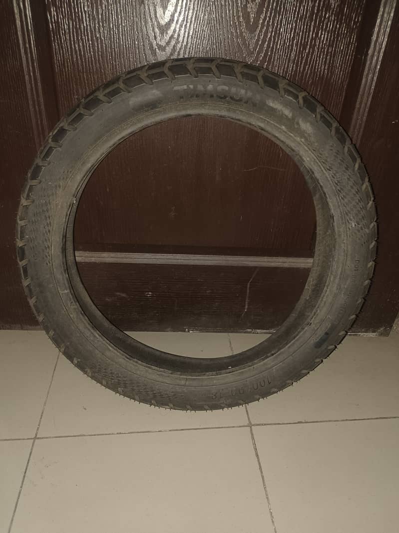 YAMAHA YBR 125G REAR WHEEL TYRE 2