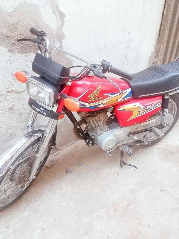 I want sale my Honda 125 model2020 4