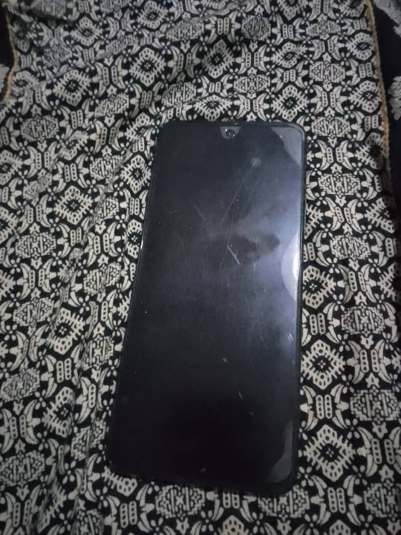 Selling Infinix  hot note 10 in excellent condition 4