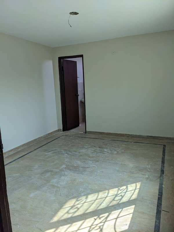 01 KANAL INDEPENDENT UPPER PORTION LOWER PORTION LOCKED FOR COMMERCIAL OFFICE FOR RENT IN JOHAR TOWN 11