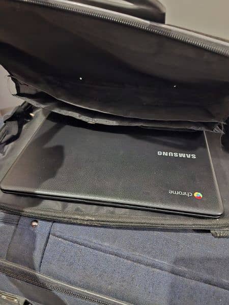 Samsung chrome with original charger 4