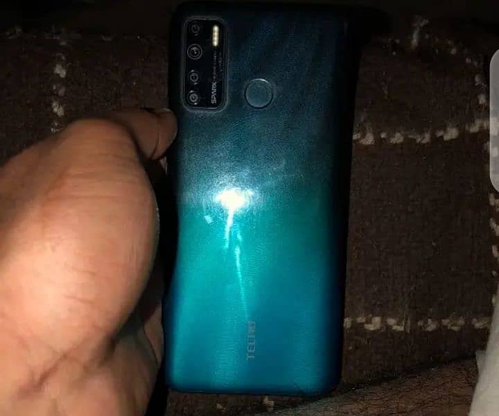 Tecno spark 5 pro 0