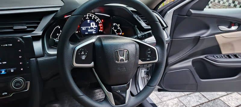 Honda Civic Oriel 2019 UG Total genuine Brand new car 15