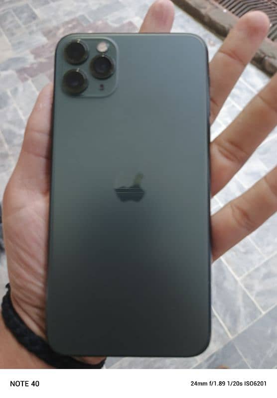 Iphone 11 pro max 10/10 condition pta approve 64 gb battery life 92℅ 0