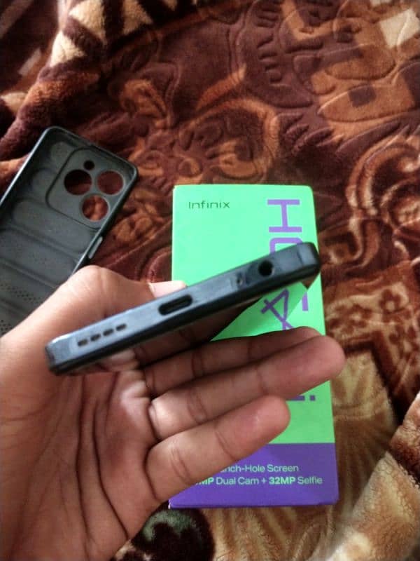 infinix Hot 40i 1