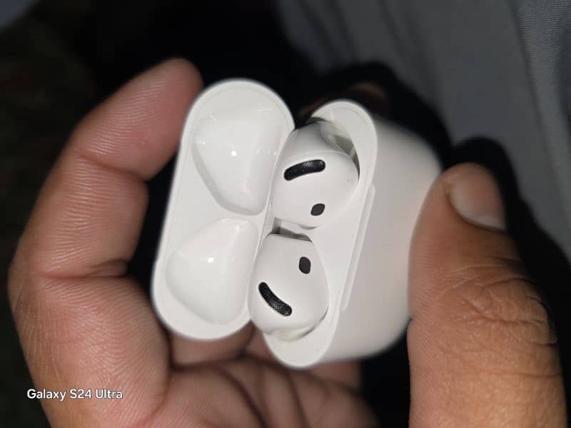 AIRPODS 4 WITHOUT (ANC) 0