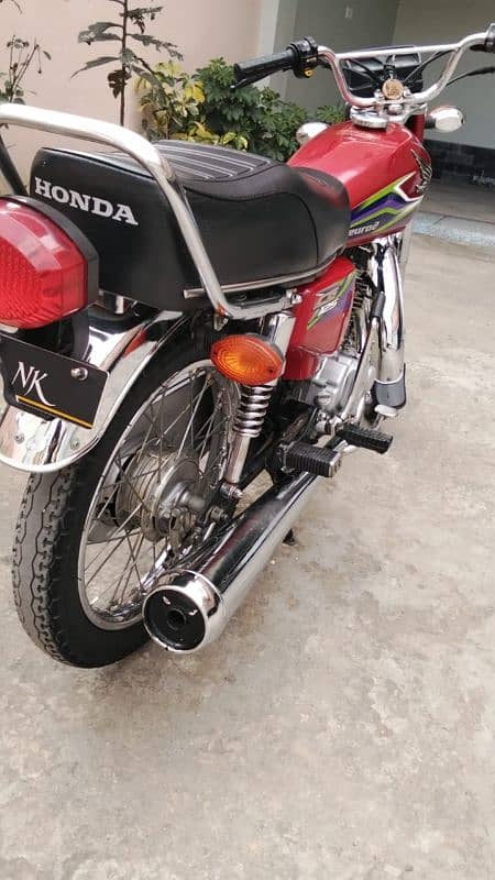 Honda 125 cc 2017 model for sale WhatsApp number on 03487390292) 3